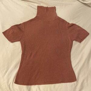 Mauve turtleneck ribbed shortsleeve